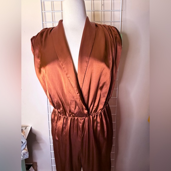 Awesome, vintage Satin Copper Brown Women's Jumpsuit with Elastic Waist - Picture 3 of 11